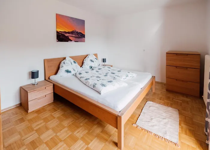 Mondseeblick Kg * Innerschwand