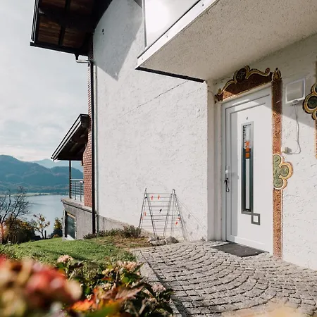 Mondseeblick Kg شقة